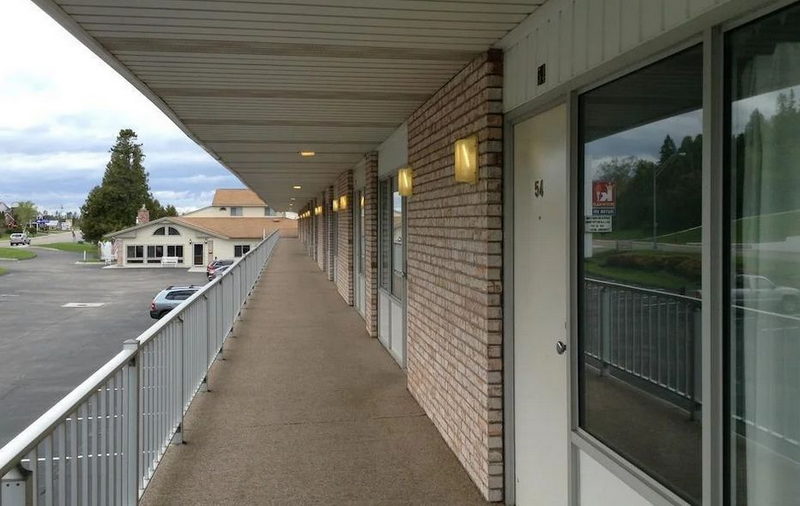 K Royale Motor Inn - Web Listing Photo (newer photo)